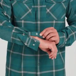 NRS Long Sleeve Guide Shirt - Men's -Western Mountaineering shop 10012 02 Mediterranea Model SleeveCuff 102121 2000x2000 rsz 85744.1647975369