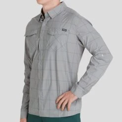 NRS Long Sleeve Guide Shirt - Men's -Western Mountaineering shop 10012 02 Sharkskin Model FrontCrop 102021 2000x2000 rsz 86574.1647975369