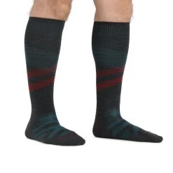 Darn Tough Pennant RFL Over-the-Calf Ultra-Lightweight - Men's 7 Darn Tough Pennant RFL Over-the-Calf Ultra-Lightweight - Men's -Western Mountaineering shop 8002 charcoal model rsz 46908.1667256796