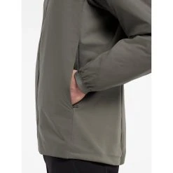Arc'teryx Atom LT Jacket - Men's -Western Mountaineering shop Atom LT Jacket Forage Pocket Detail rsz 72172.1675294924