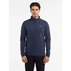 Arc'teryx Kyanite AR 1/2 Zip - Men's -Western Mountaineering shop Kyanite AR 1 2 Zip Neck Black Sapphire Front View rsz 42485.1675106943