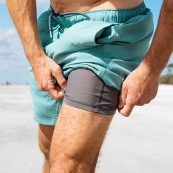 Free Fly Lined Breeze Short - Men's (Spring 2022) -Western Mountaineering shop M LinedBreezeShorts Lifestyle 1 88717.1643333789.1280.1280 71813.1676489324