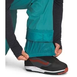 The North Face Freedom Pant - Men's (Fall 2022) 21 The North Face Freedom Pant - Men's (Fall 2022) -Western Mountaineering shop NF0A5ABV 2W9 modelalt1 rsz 81564.1664305265.1280.1280 14655.1675301801
