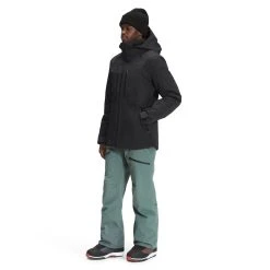 The North Face Chakal Jacket - Men's (Fall 2022) -Western Mountaineering shop NF0A5GM3 JK3 model34 rsz 51043.1676496511