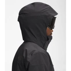 The North Face Chakal Jacket - Men's (Fall 2022) -Western Mountaineering shop NF0A5GM3 JK3 modelhood2 rsz 14492.1676496511