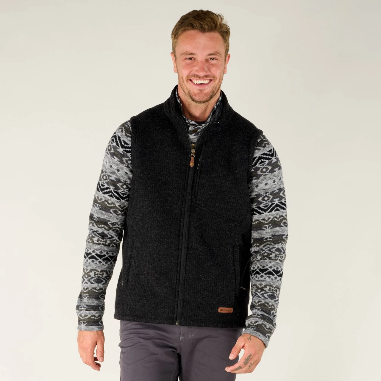 Sherpa Namgyal Vest - Men's 7 Sherpa Namgyal Vest - Men's - Image 5