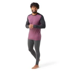 Smartwool Classic Thermal Merino Base Layer Crew - Men's -Western Mountaineering shop SW016349J46 2 p rsz 22907.1672268739