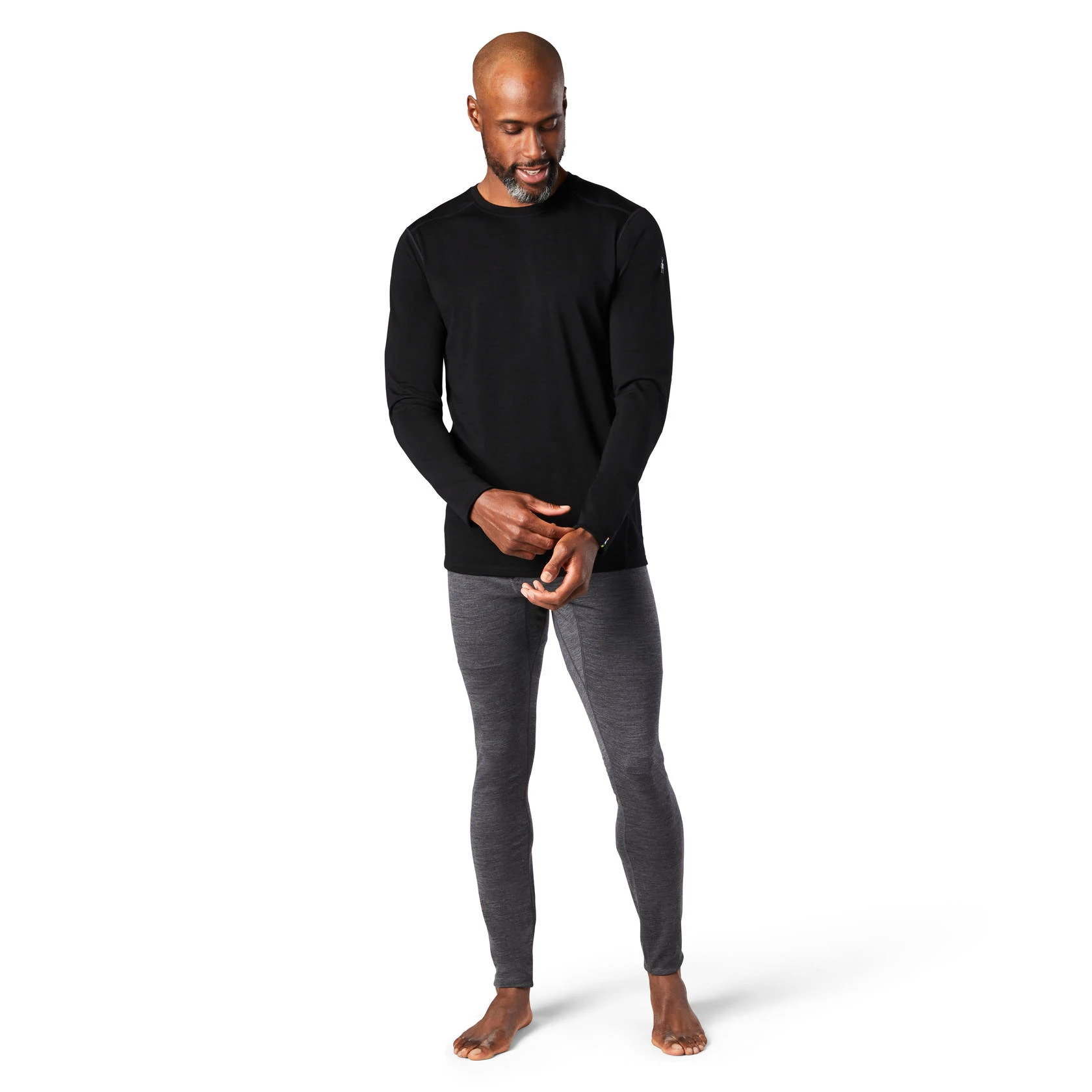 Smartwool Classic All-Season Merino Base Layer Long Sleeve - Men's 4 Smartwool Classic All-Season Merino Base Layer Long Sleeve - Men's - Image 2
