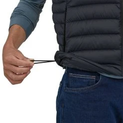 Patagonia Down Sweater Vest - Men's (Fall 2022) -Western Mountaineering shop WBF22 84623 BLK CSCORD rsz 03825.1661212684.1280.1280 00162.1674084702