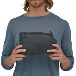 Patagonia Down Sweater Vest - Men's -Western Mountaineering shop WBF22 84623 BLK CSSTUFF rsz 53546.1661212683